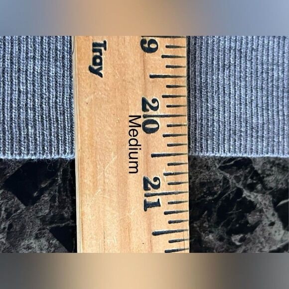 Women's Hello Kitty Snowman & Snowflakes Sweater Knit Cotton Winter Gray - Picture 8 of 10